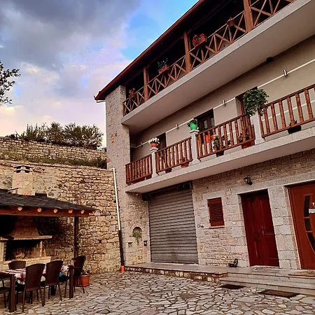 酒店 Bujtina Argis Voskopojë