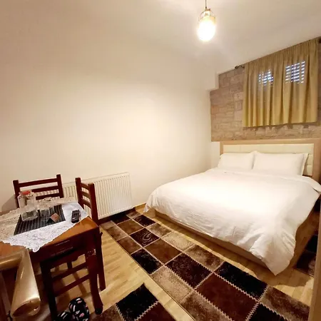 Bujtina Argis Hotel